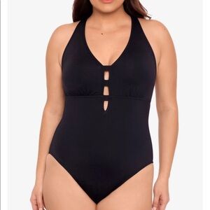 LAUREN RALPH LAUREN Women's Plus Black Non-Cutout One Piece Swimsuit
